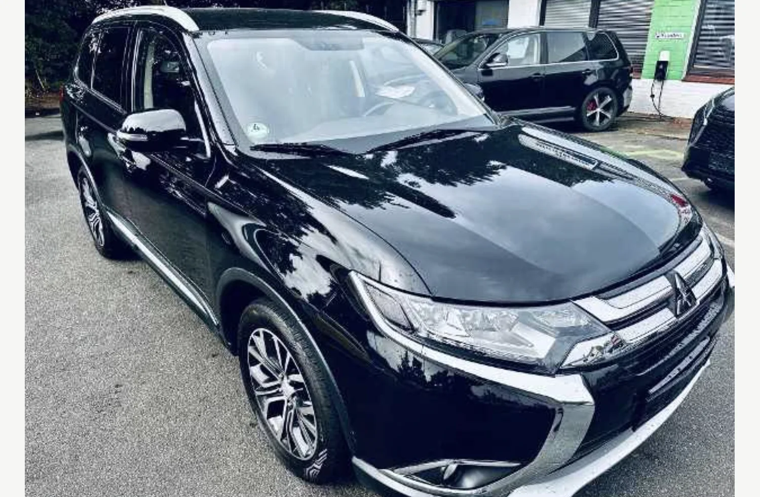 Mitsubishi Outlander SUV