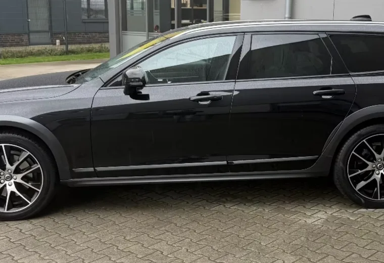 Volvo V90 Cross Country